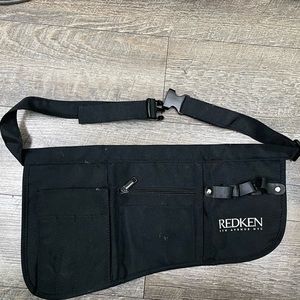 Redeem haircutting tool belt apron